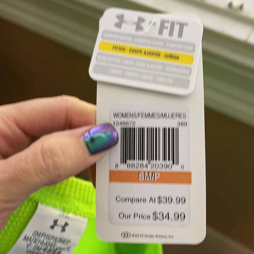 Under Armour Women’s Neon long sleeve shirt. - Picture 5 of 5